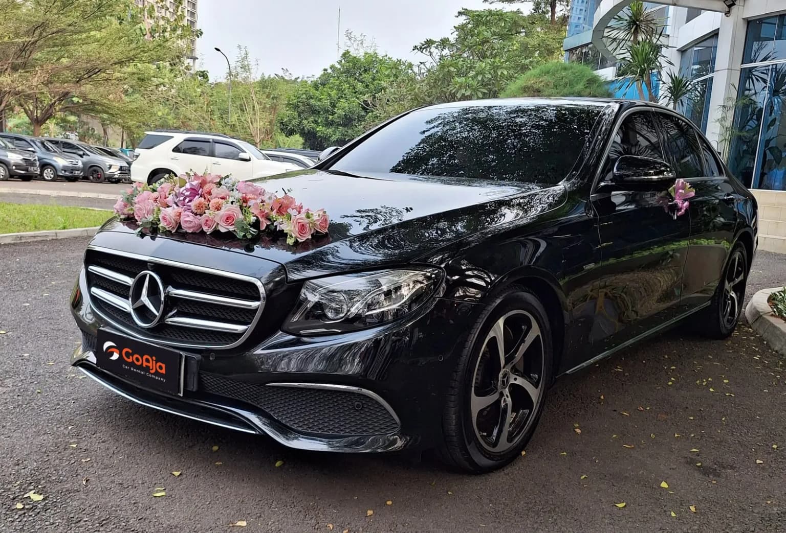Kelebihan Menggunakan Jasa Wedding Car di Hari Bahagia