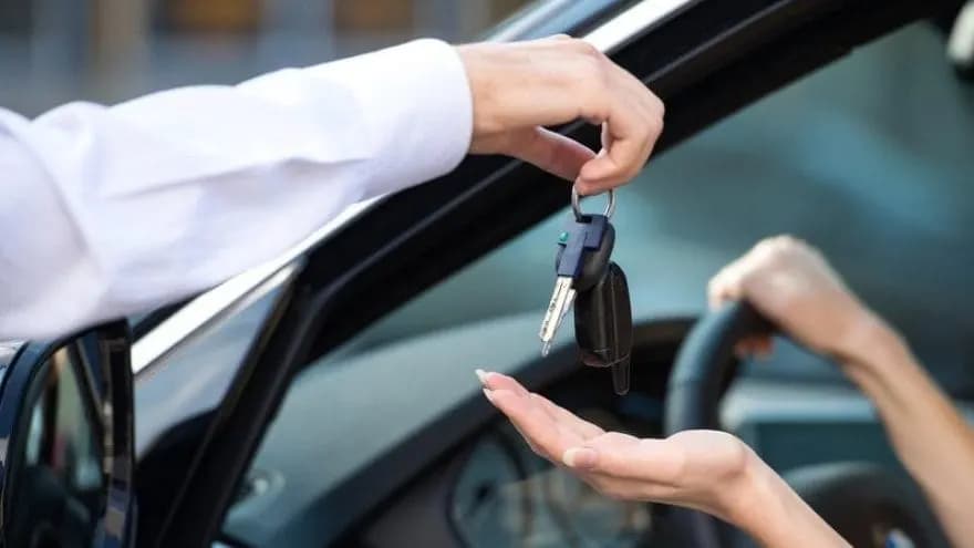 Inilah Ciri Jasa Rental Mobil Mewah Terpercaya