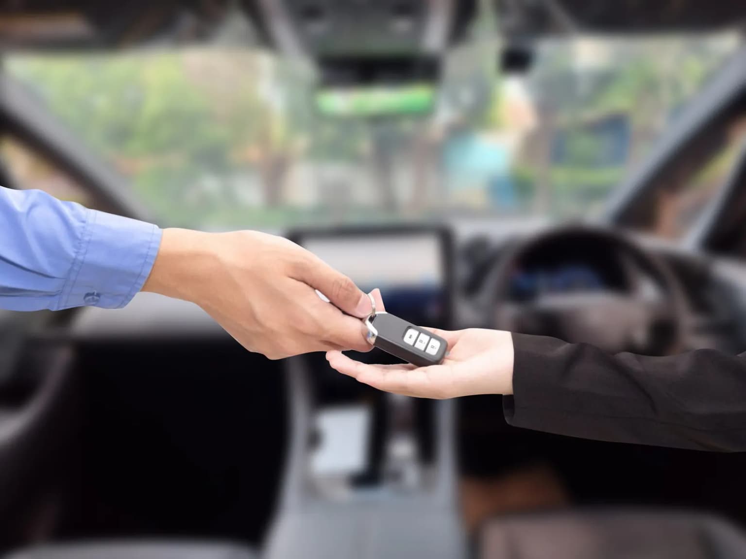 Pentingnya Mencari Syarat Sewa Mobil Mewah Aman Terpercaya