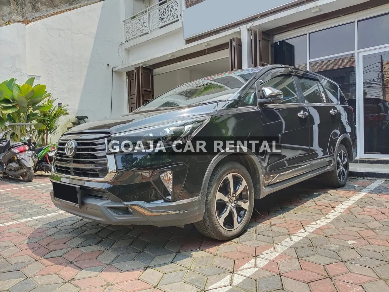 Sewa Mobil Innova Jakarta, Solusi Mobilitas untuk Anda