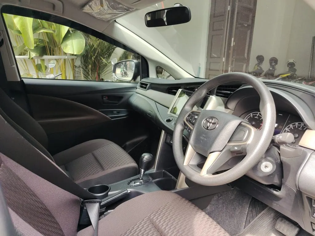 Cara Memilih Mobil Keluarga yang Nyaman untuk Disewa di Goaja Car Rental