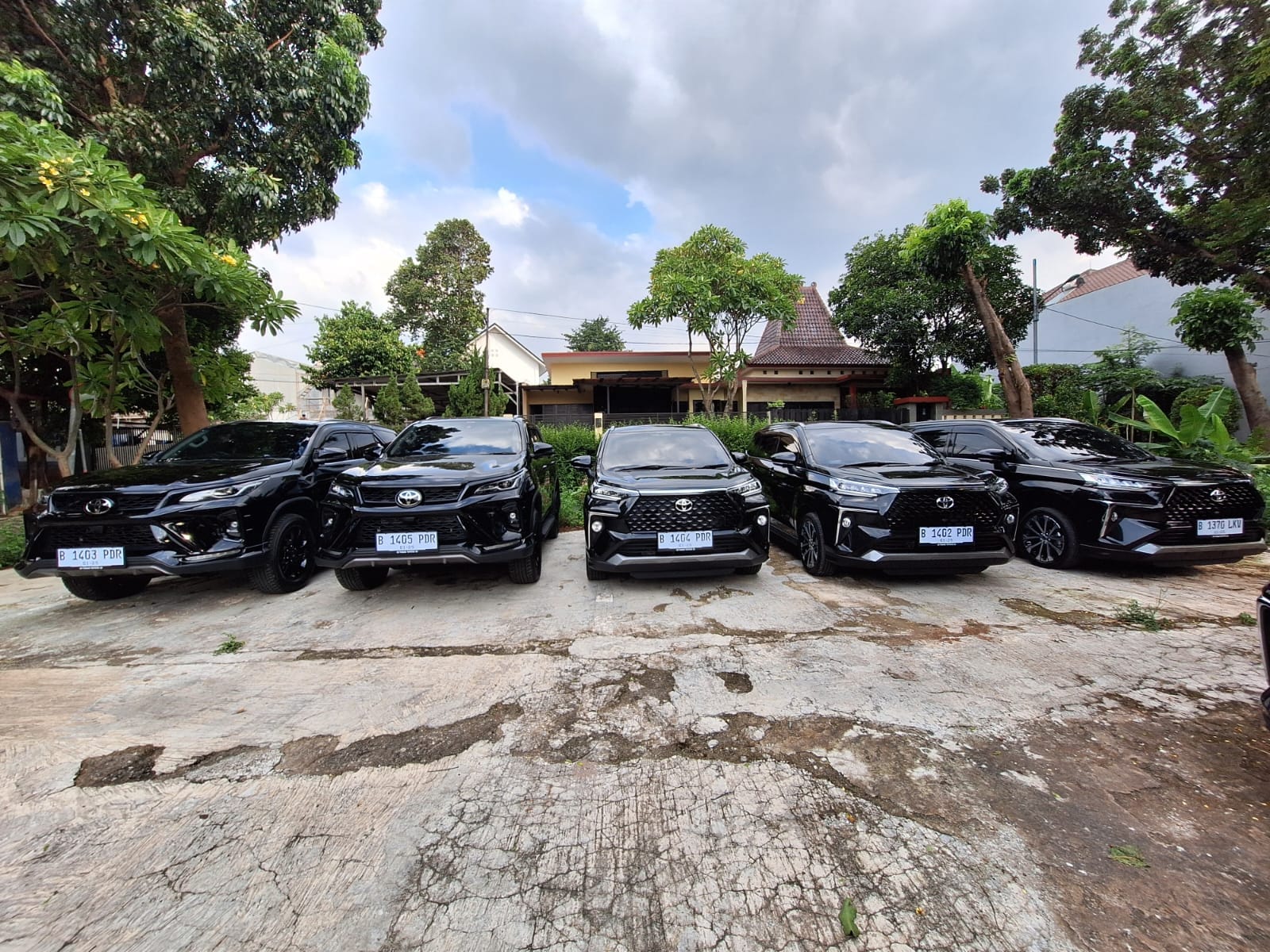 Sewa mobil jakarta