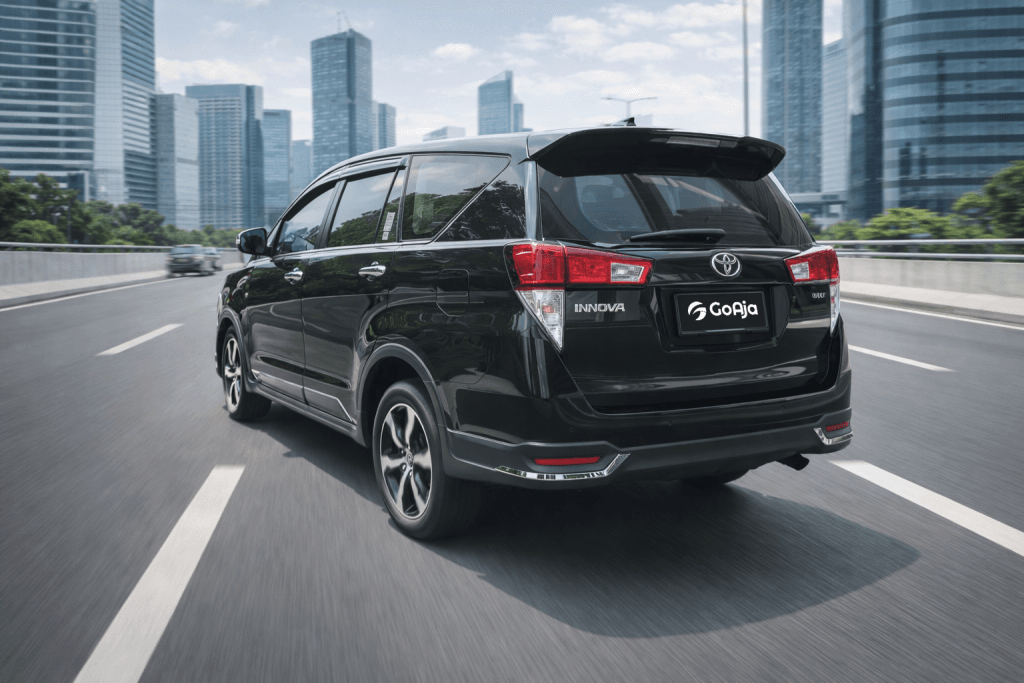 Harga Sewa Mobil Innova Harian